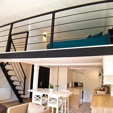 La D'etigny Apartment